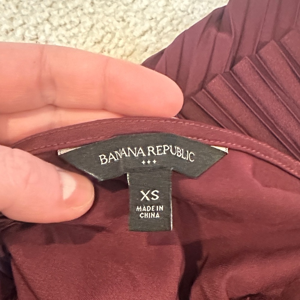 Banana Republic Dark Cherry Pleated Camisole - Picture 5 of 6